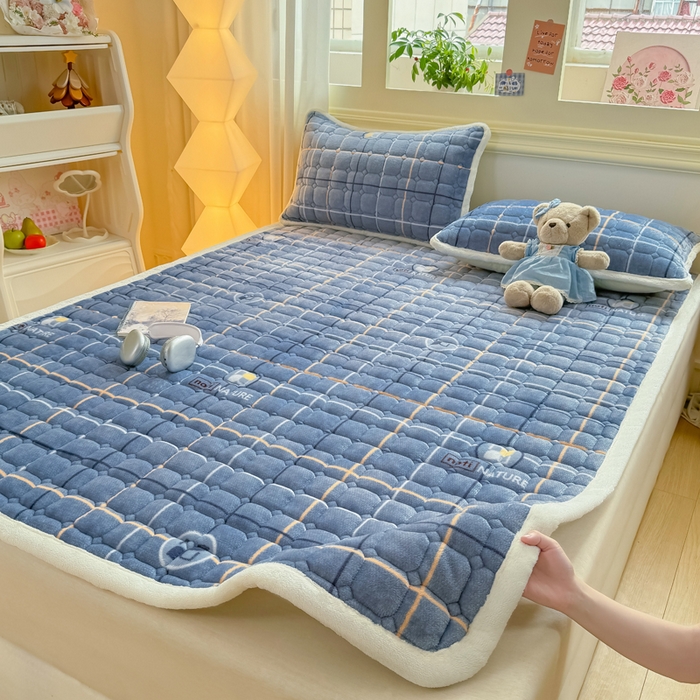 91家纺网 家纺一手货源 找家纺 优品惠 2025新款牛奶绒床垫床褥垫子床护垫冬季加绒加厚夹棉床盖 朗格蓝
