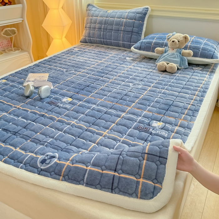 91家纺网 家纺一手货源 找家纺 优品惠 2025新款牛奶绒床垫床褥垫子床护垫冬季加绒加厚夹棉床盖 朗格蓝