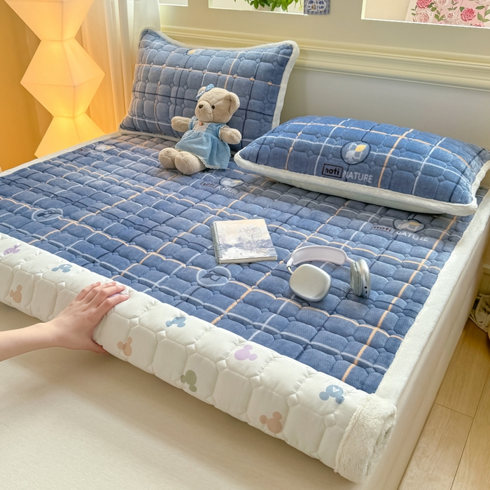 91家纺网 家纺一手货源 找家纺 优品惠 2025新款牛奶绒床垫床褥垫子床护垫冬季加绒加厚夹棉床盖 朗格蓝