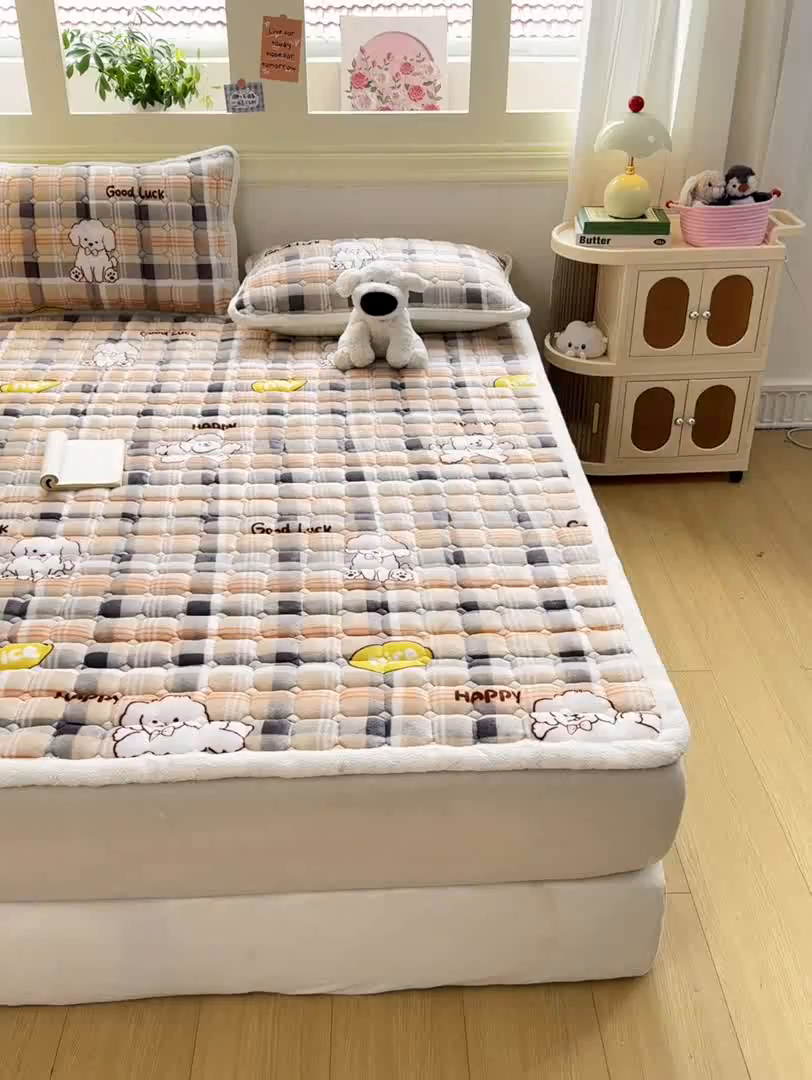 91家纺网 家纺一手货源 找家纺 优品惠 2025新款牛奶绒床垫床褥垫子床护垫冬季加绒加厚夹棉床盖 顽皮狗