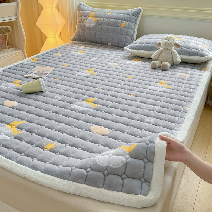 91家纺网 家纺一手货源 找家纺 优品惠 2025新款牛奶绒床垫床褥垫子床护垫冬季加绒加厚夹棉床盖 星月织梦灰