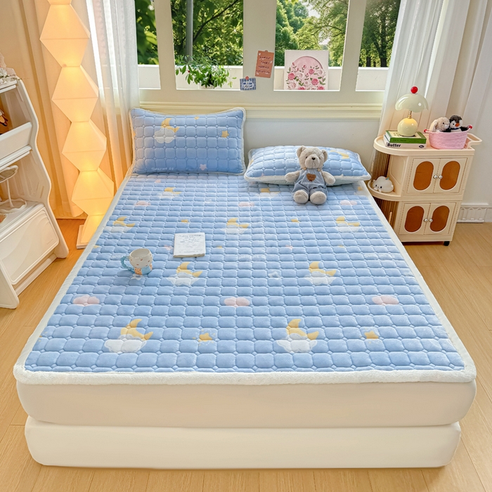 91家纺网 家纺一手货源 找家纺 优品惠 2025新款牛奶绒床垫床褥垫子床护垫冬季加绒加厚夹棉床盖 星月织梦蓝