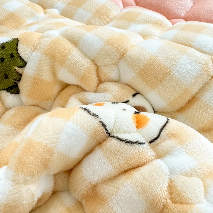 91家纺网 家纺一手货源 找家纺 优品惠 2025新款牛奶绒床垫床褥垫子床护垫冬季加绒加厚夹棉床盖 熊兔花园