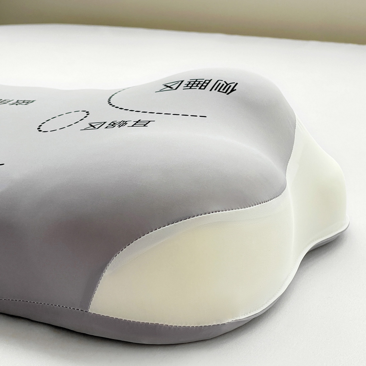 91家纺网 家纺一手货源 找家纺 （总）乐窝家纺仓储 2025新款磁石健康记忆棉云朵枕枕头枕芯