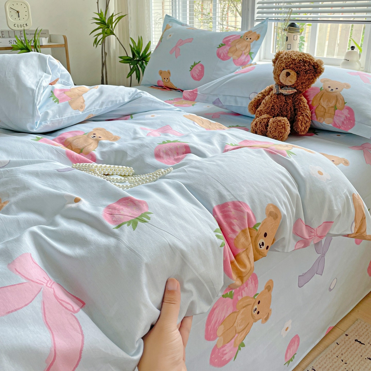 91家纺网 家纺一手货源 找家纺 文黛家居 2025新款全棉喷气印花全棉纯棉印花系列单品被套被套单件单被套 草莓熊-蓝