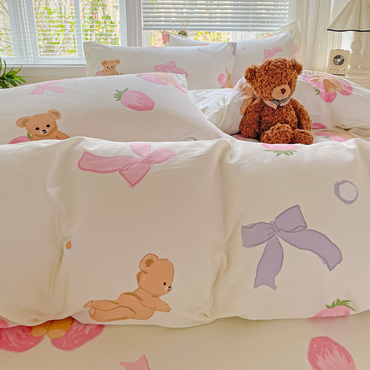 91家纺网 家纺一手货源 找家纺 文黛家居 2025新款全棉喷气印花全棉纯棉印花系列单品被套被套单件单被套 草莓熊-米