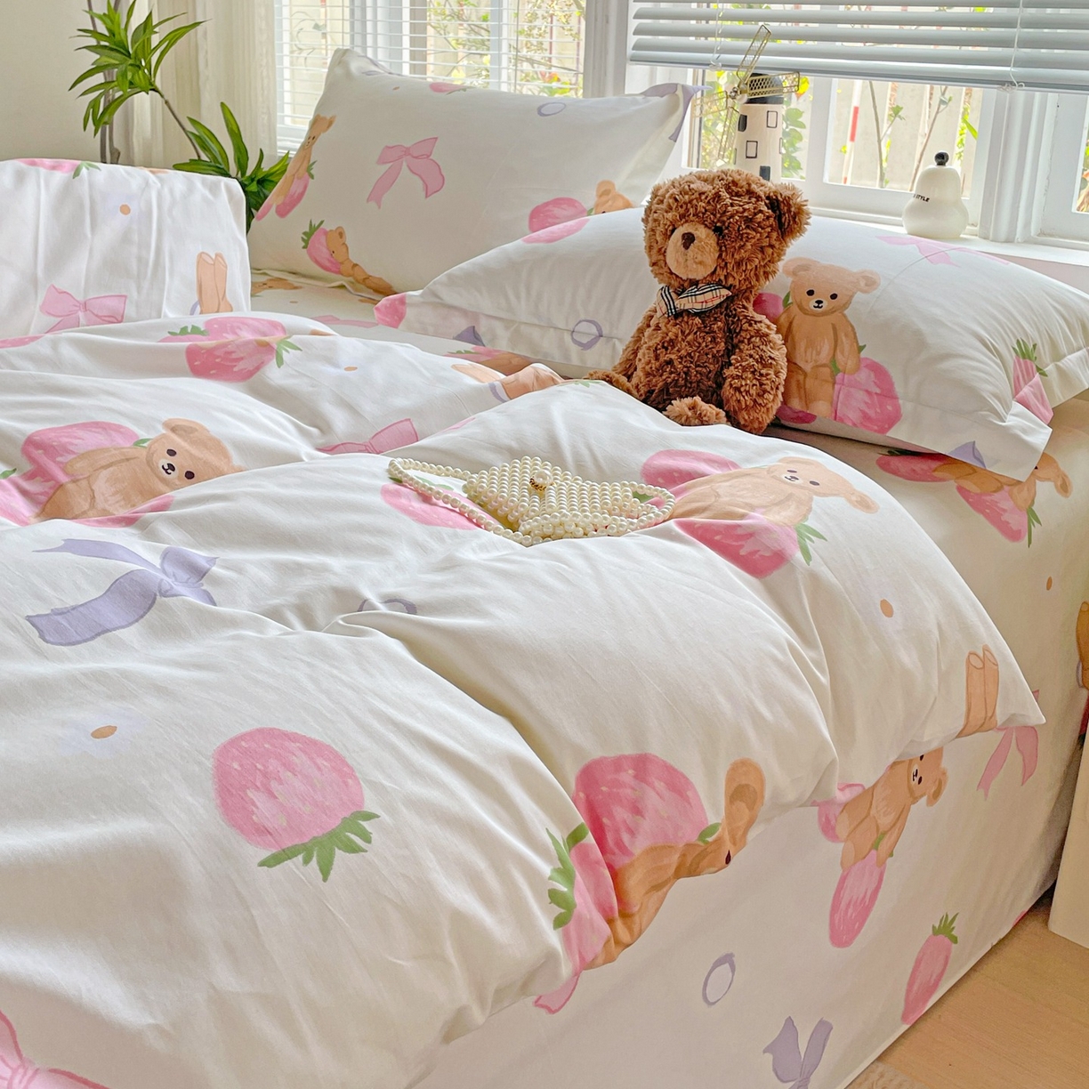 91家纺网 家纺一手货源 找家纺 文黛家居 2025新款全棉喷气印花全棉纯棉印花系列单品被套被套单件单被套 草莓熊-米