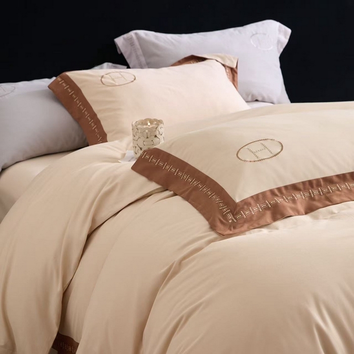 91家纺网 家纺一手货源 找家纺 嘉汀兰家居 2025新款长绒棉磨毛四件套—蔓莎 香槟