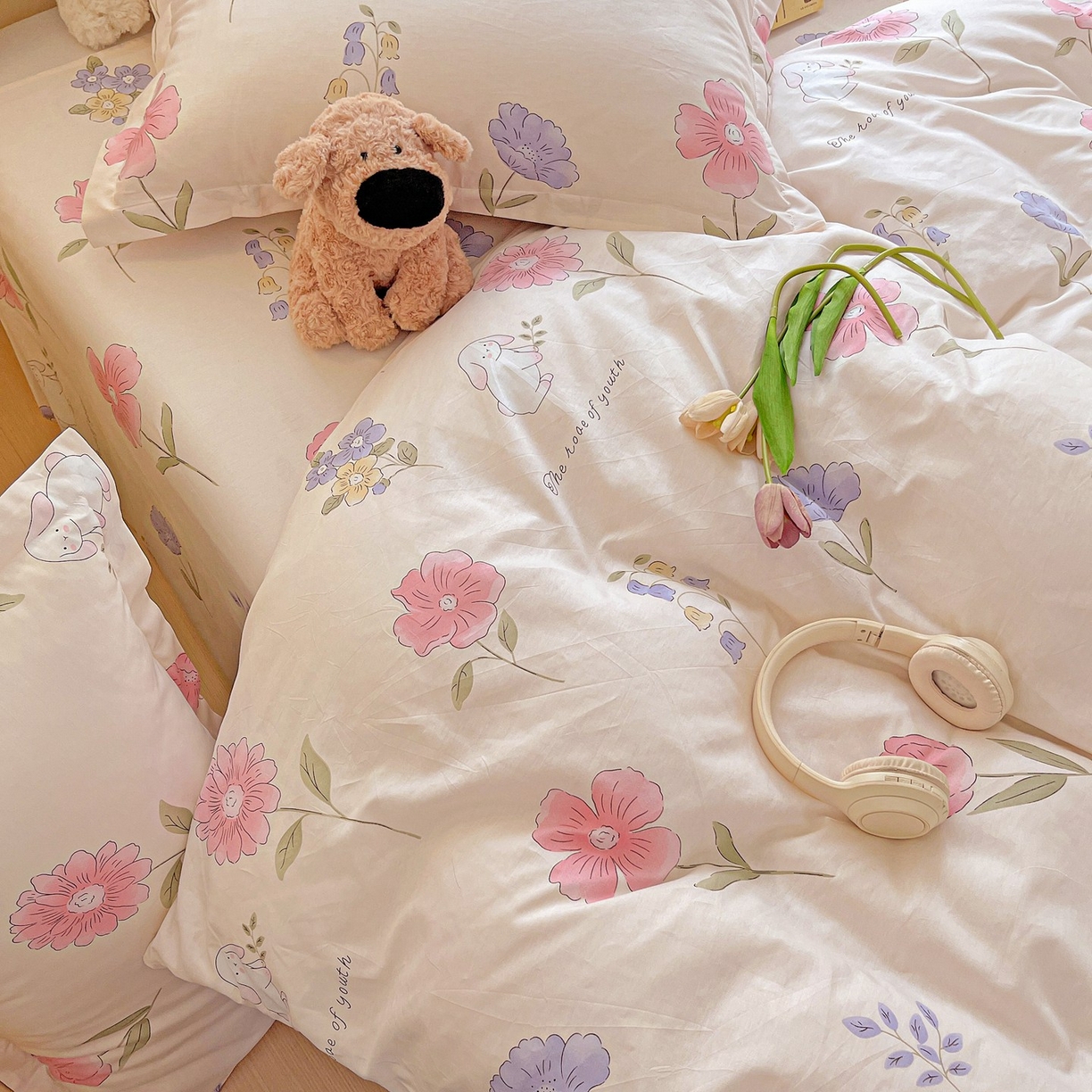 91家纺网 家纺一手货源 找家纺 文黛家居 2025新款全棉喷气印花全棉纯棉印花系列单品被套被套单件单被套 花丛小兔