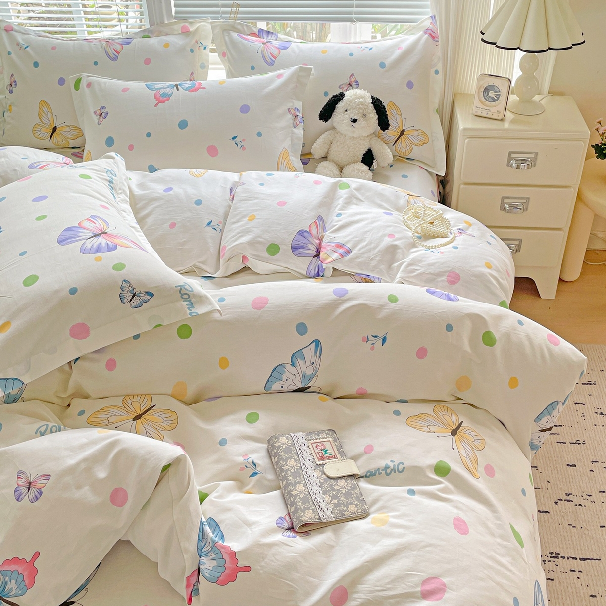 91家纺网 家纺一手货源 找家纺 文黛家居 2025新款全棉喷气印花全棉纯棉印花系列四件套 蝶舞-米黄