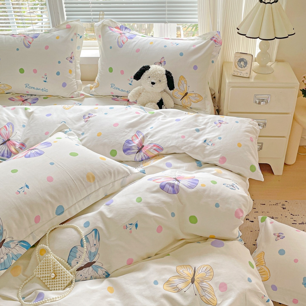 91家纺网 家纺一手货源 找家纺 文黛家居 2025新款全棉喷气印花全棉纯棉印花系列四件套 蝶舞-米黄