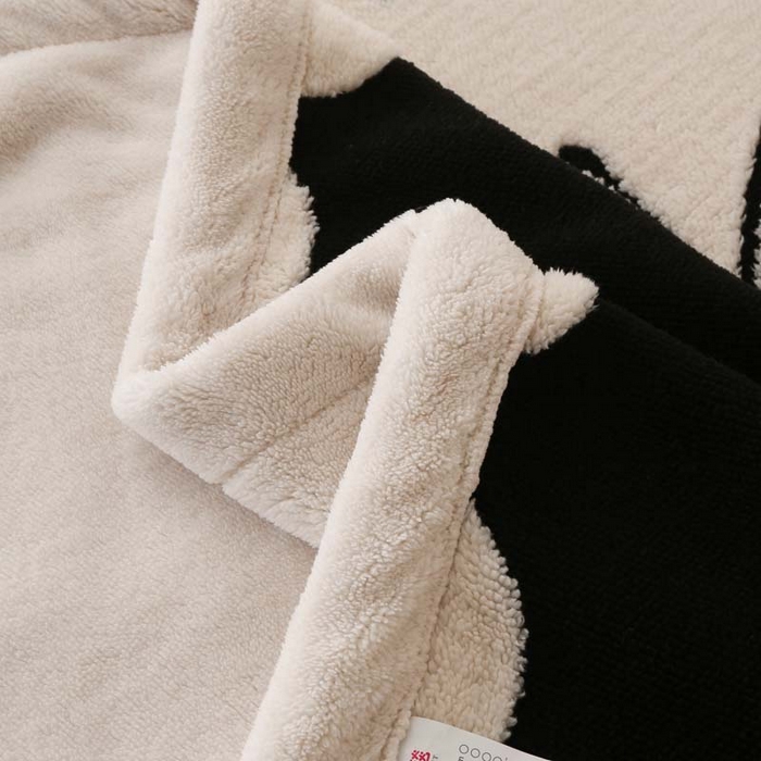 91家纺网 家纺一手货源 找家纺 卡奥家纺 2025新款双层提花复合欧棉绒毛毯 蝶颜