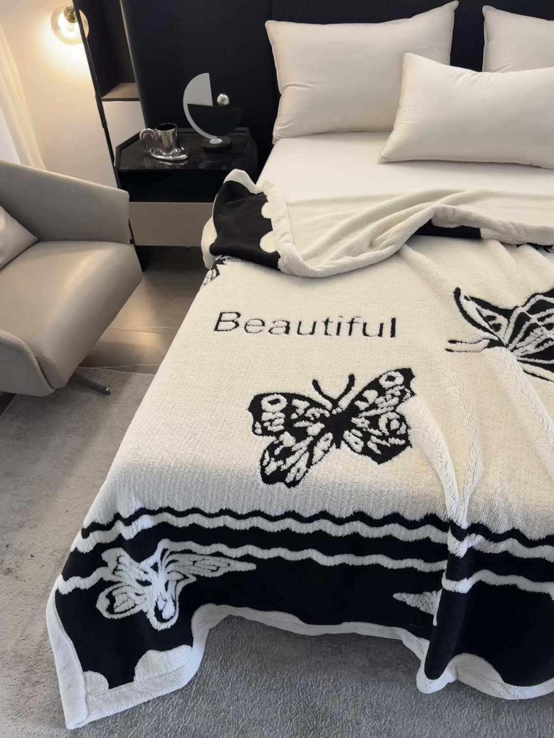 91家纺网 家纺一手货源 找家纺 卡奥家纺 2025新款双层提花复合欧棉绒毛毯 蝶颜