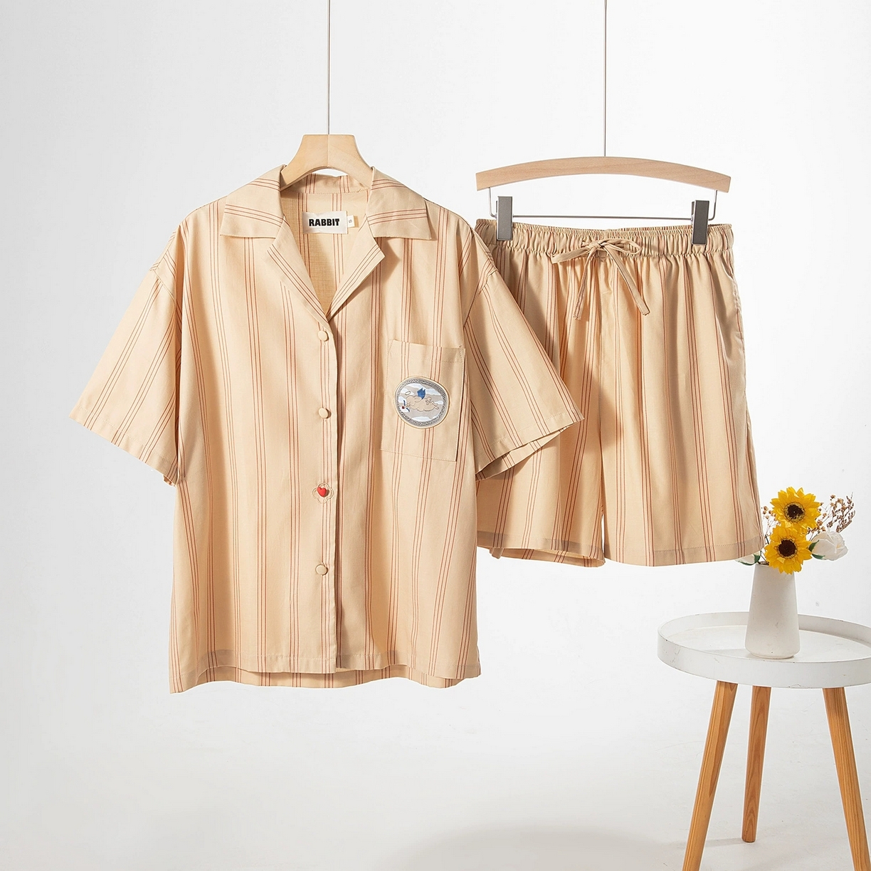 91家纺网 家纺一手货源 找家纺 （总）观月轩家纺 2025新款天丝棉情侣款短袖短裤套装-小兔有爱