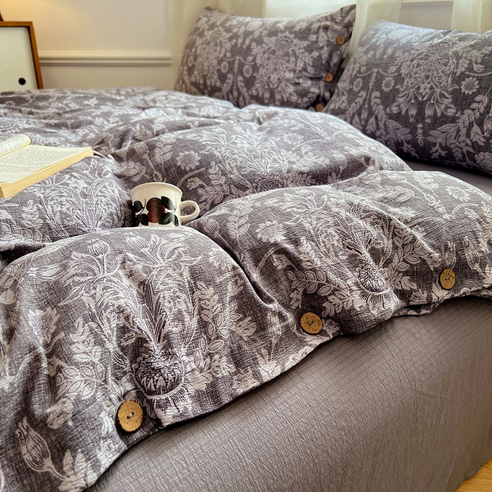 91家纺网 家纺一手货源 找家纺 优佳优品 2025秋冬新款A类高克重亚麻复古侘季风复麻系列四件套 霜华梦影