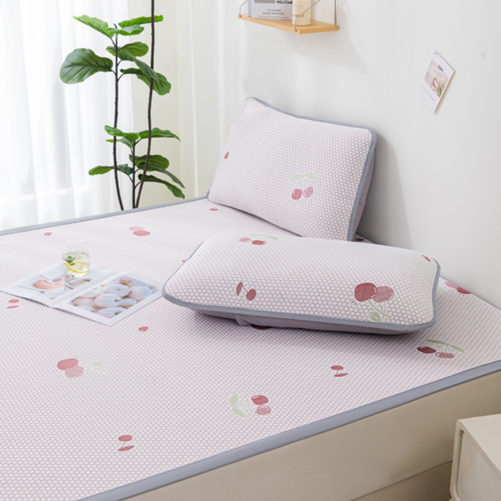 91家纺网 家纺一手货源 找家纺 观月轩家纺 2025新款亲肤舒适冰豆豆凉席席子三件套 樱桃粉