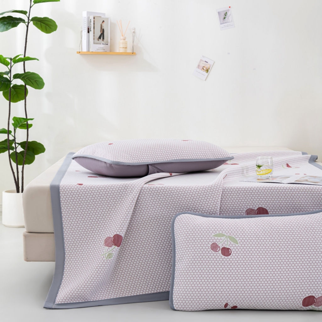 91家纺网 家纺一手货源 找家纺 观月轩家纺 2025新款亲肤舒适冰豆豆凉席席子三件套 樱桃粉