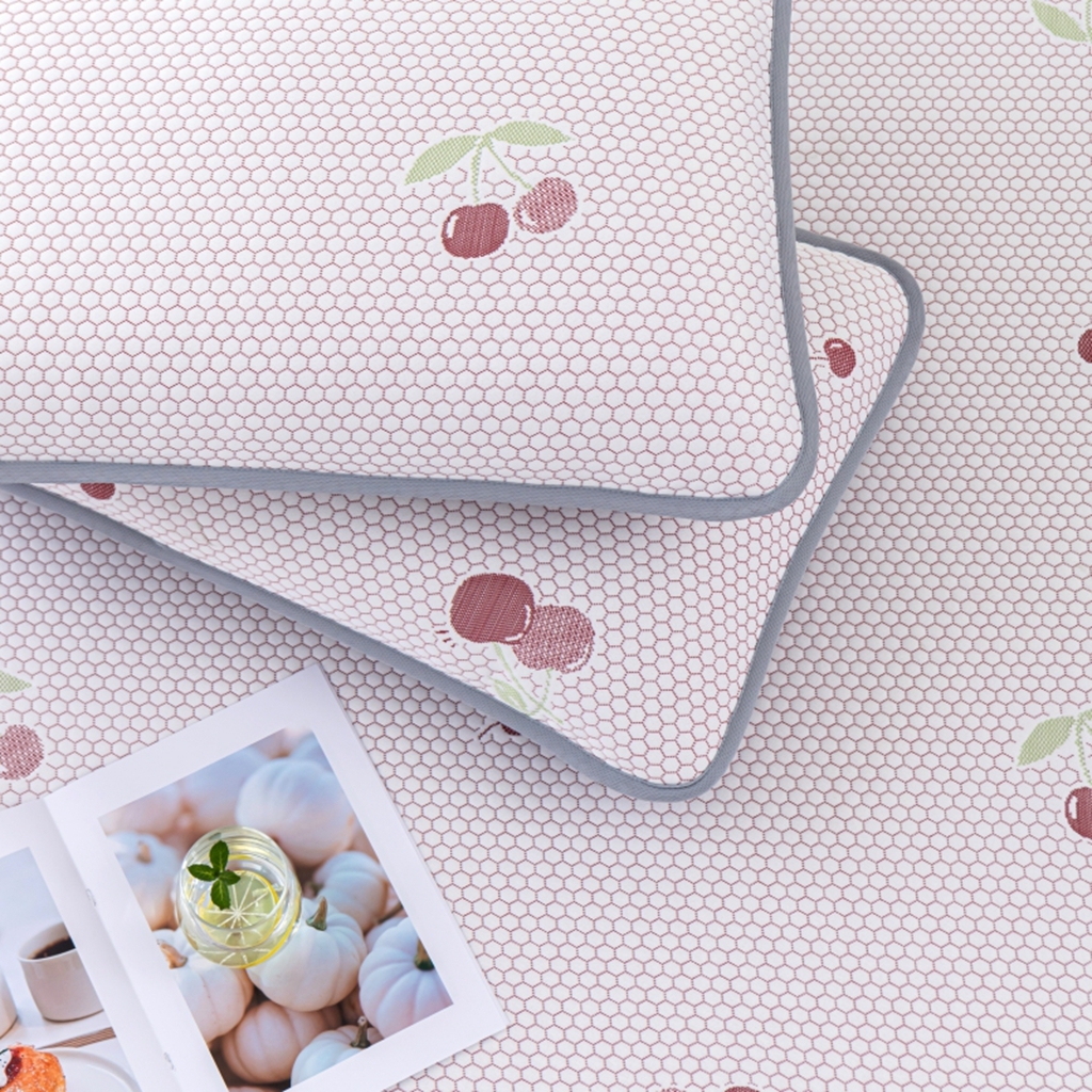 91家纺网 家纺一手货源 找家纺 观月轩家纺 2025新款亲肤舒适冰豆豆凉席席子三件套 樱桃粉