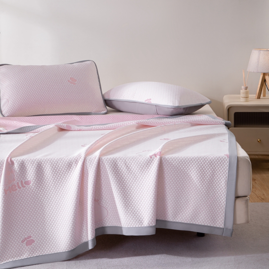 91家纺网 家纺一手货源 找家纺 观月轩家纺 2025新款亲肤舒适冰豆豆凉感席 凉席席子 卡皮巴拉-藕粉色