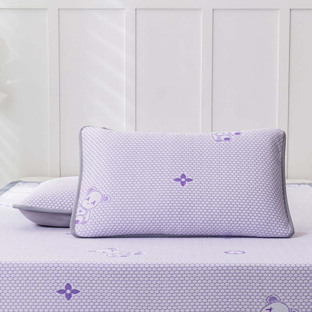 91家纺网 家纺一手货源 找家纺 观月轩家纺 2025新款亲肤舒适冰豆豆凉感席 凉席席子 暴力熊-千黛紫