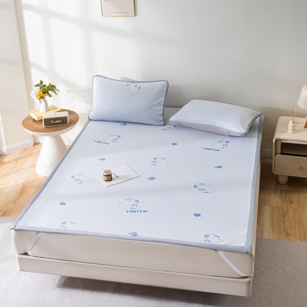 91家纺网 家纺一手货源 找家纺 观月轩家纺 2025新款亲肤舒适冰豆豆凉感席 凉席席子 卡皮巴拉-天蓝色