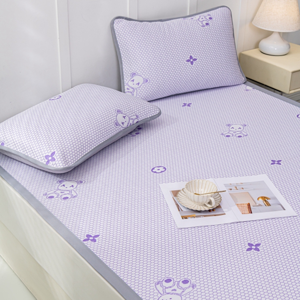 91家纺网 家纺一手货源 找家纺 观月轩家纺 2025新款亲肤舒适冰豆豆凉感席 凉席席子 暴力熊-千黛紫