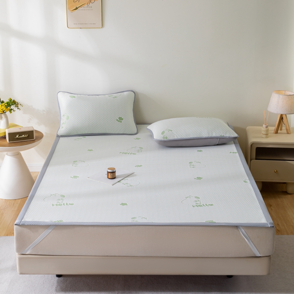 91家纺网 家纺一手货源 找家纺 观月轩家纺 2025新款亲肤舒适冰豆豆凉感席 凉席席子 卡皮巴拉-水绿色