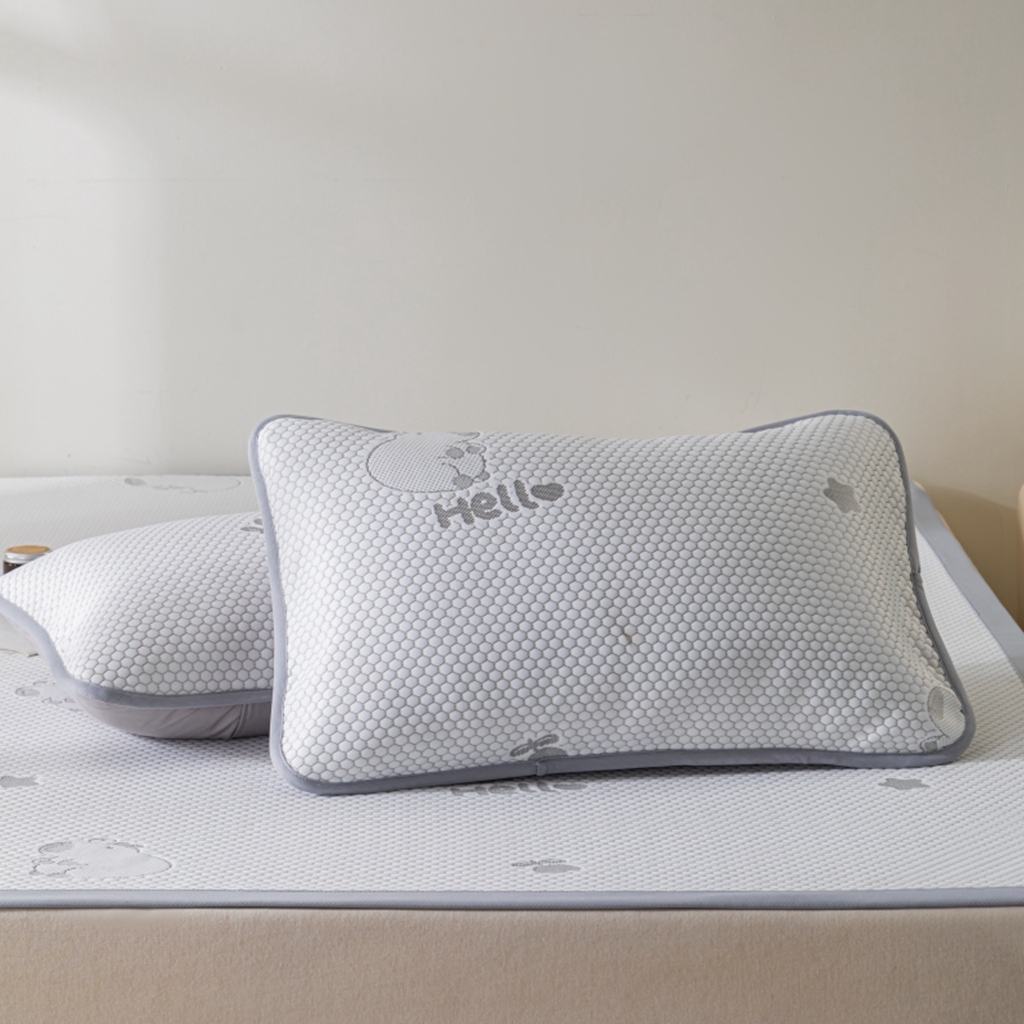 91家纺网 家纺一手货源 找家纺 观月轩家纺 2025新款亲肤舒适冰豆豆凉感席 凉席席子 卡皮巴拉-浅灰色