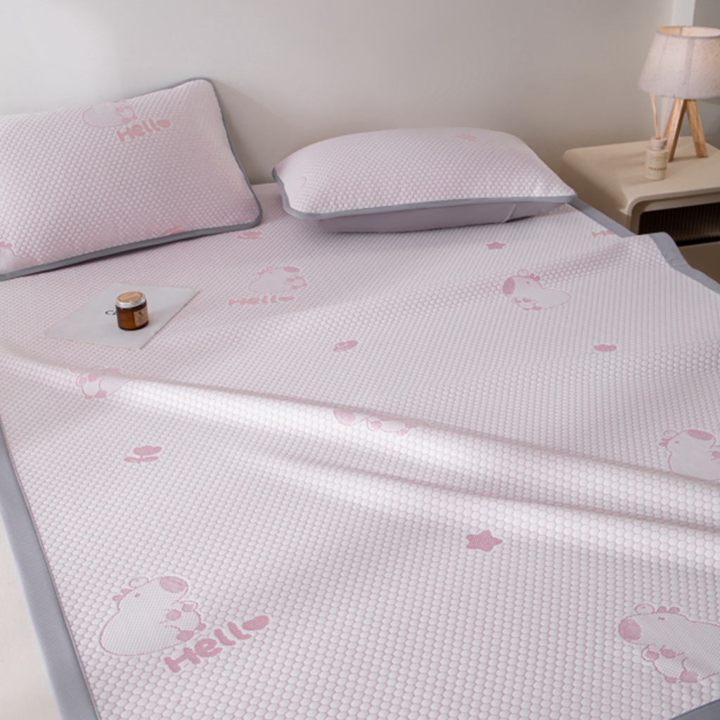 91家纺网 家纺一手货源 找家纺 观月轩家纺 2025新款亲肤舒适冰豆豆凉感席 凉席席子 卡皮巴拉-藕粉色