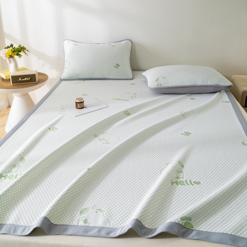 91家纺网 家纺一手货源 找家纺 观月轩家纺 2025新款亲肤舒适冰豆豆凉感席 凉席席子 卡皮巴拉-水绿色