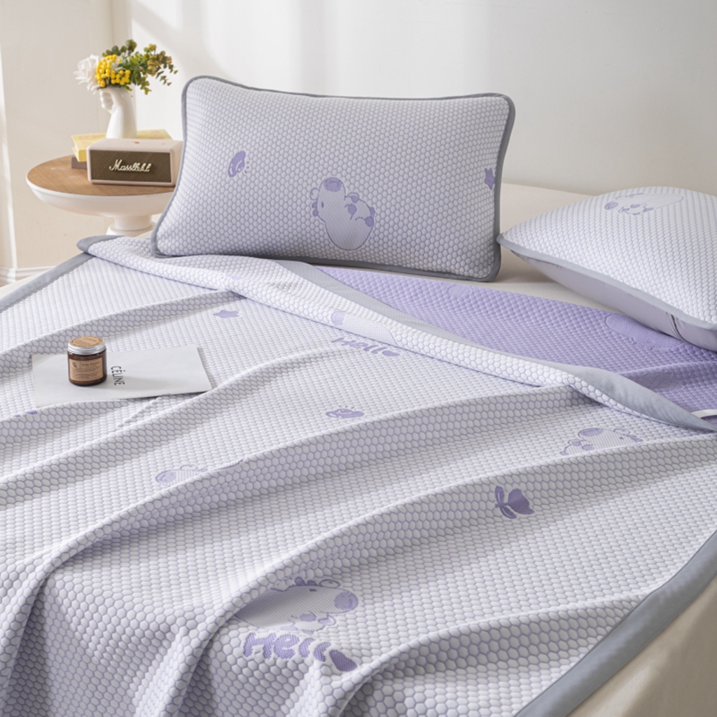 91家纺网 家纺一手货源 找家纺 观月轩家纺 2025新款亲肤舒适冰豆豆凉感席 凉席席子 卡皮巴拉-千黛紫