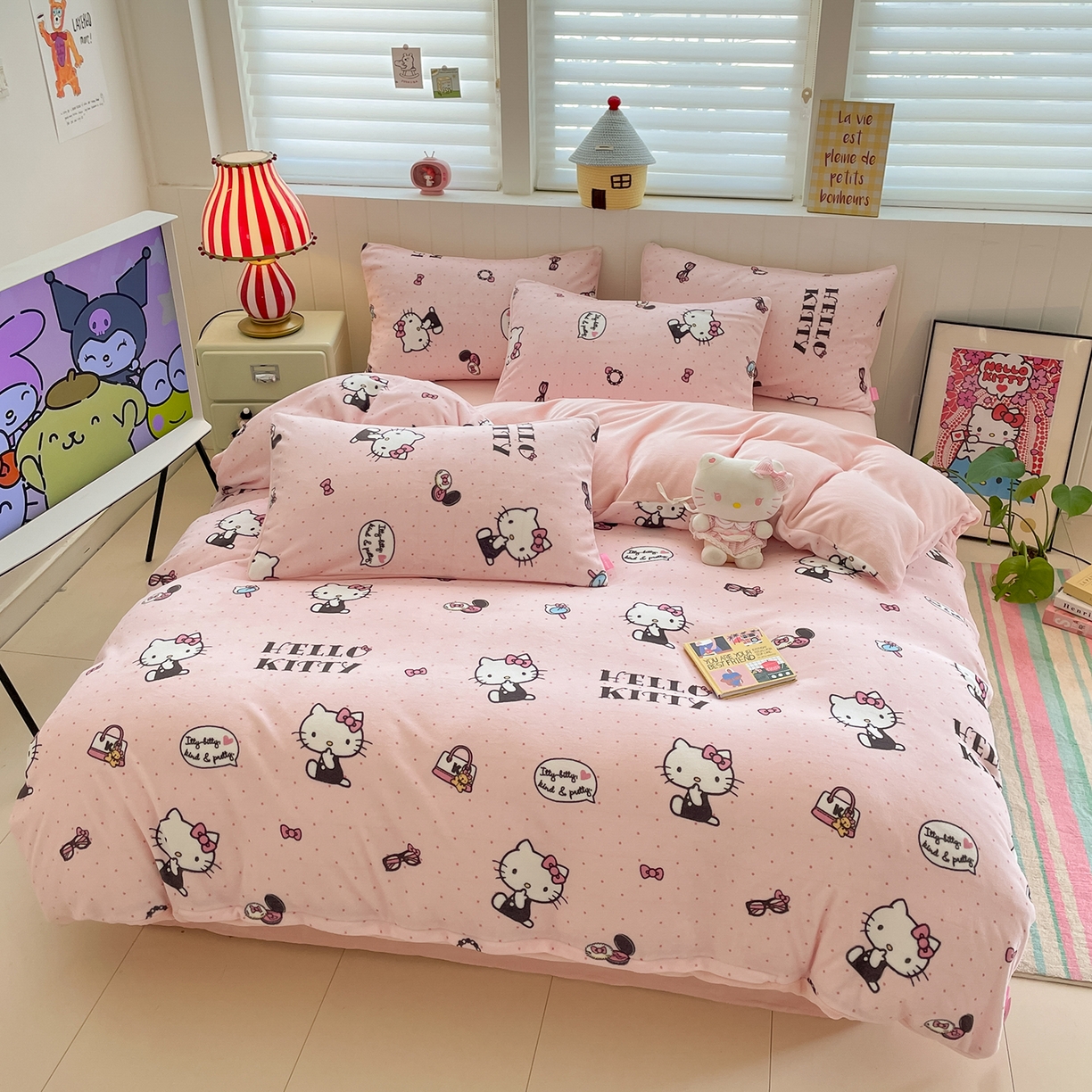 91家纺网 家纺一手货源 找家纺 桃子家居 2025新款A类正版三丽鸥授权卡通加厚高克重牛奶绒系列四件套 绒三丽鸥-美美kitty