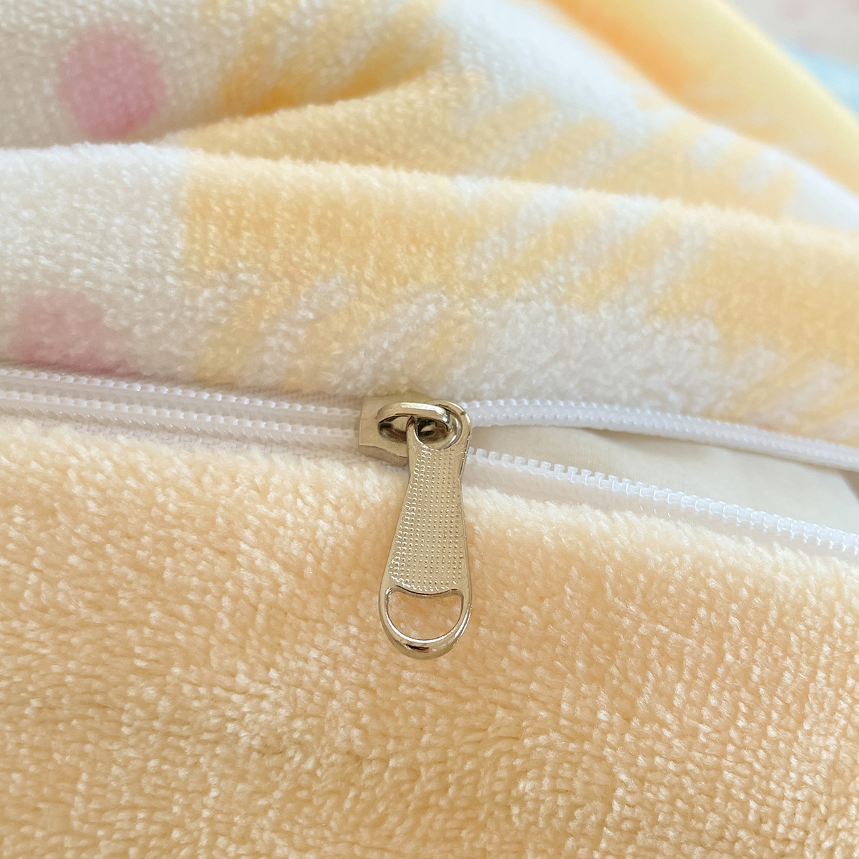 91家纺网 家纺一手货源 找家纺 桃子家居 2025新款A类正版三丽鸥授权卡通加厚高克重牛奶绒系列四件套 绒三丽鸥-梦幻kitty美乐蒂