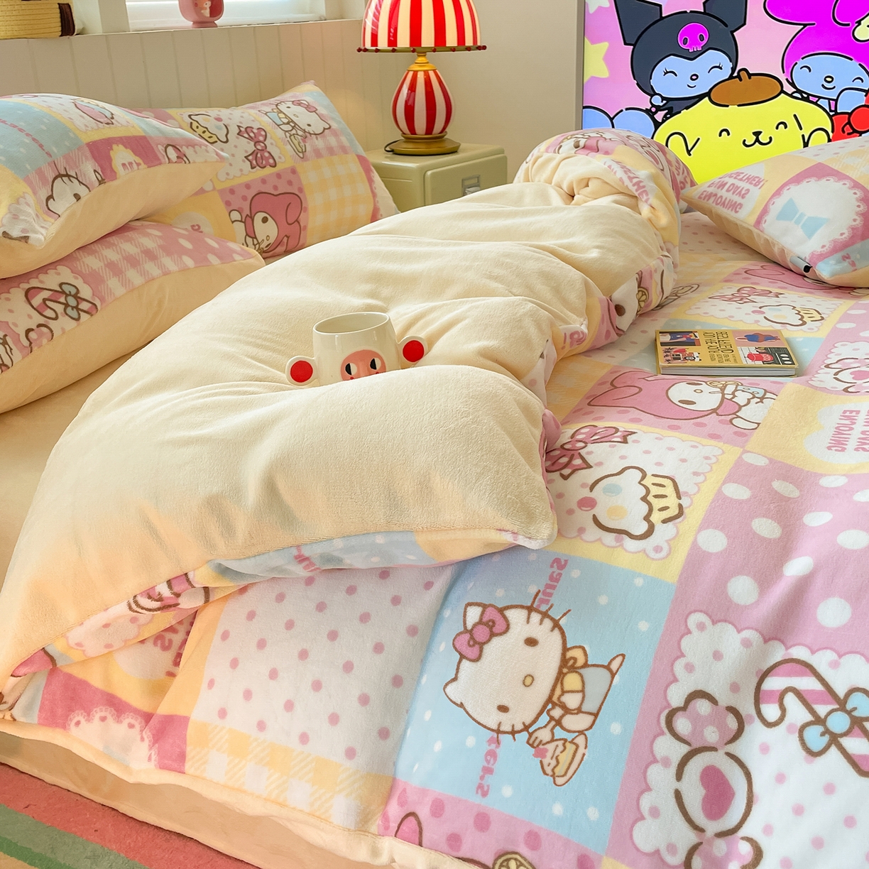 91家纺网 家纺一手货源 找家纺 桃子家居 2025新款A类正版三丽鸥授权卡通加厚高克重牛奶绒系列四件套 绒三丽鸥-梦幻kitty美乐蒂