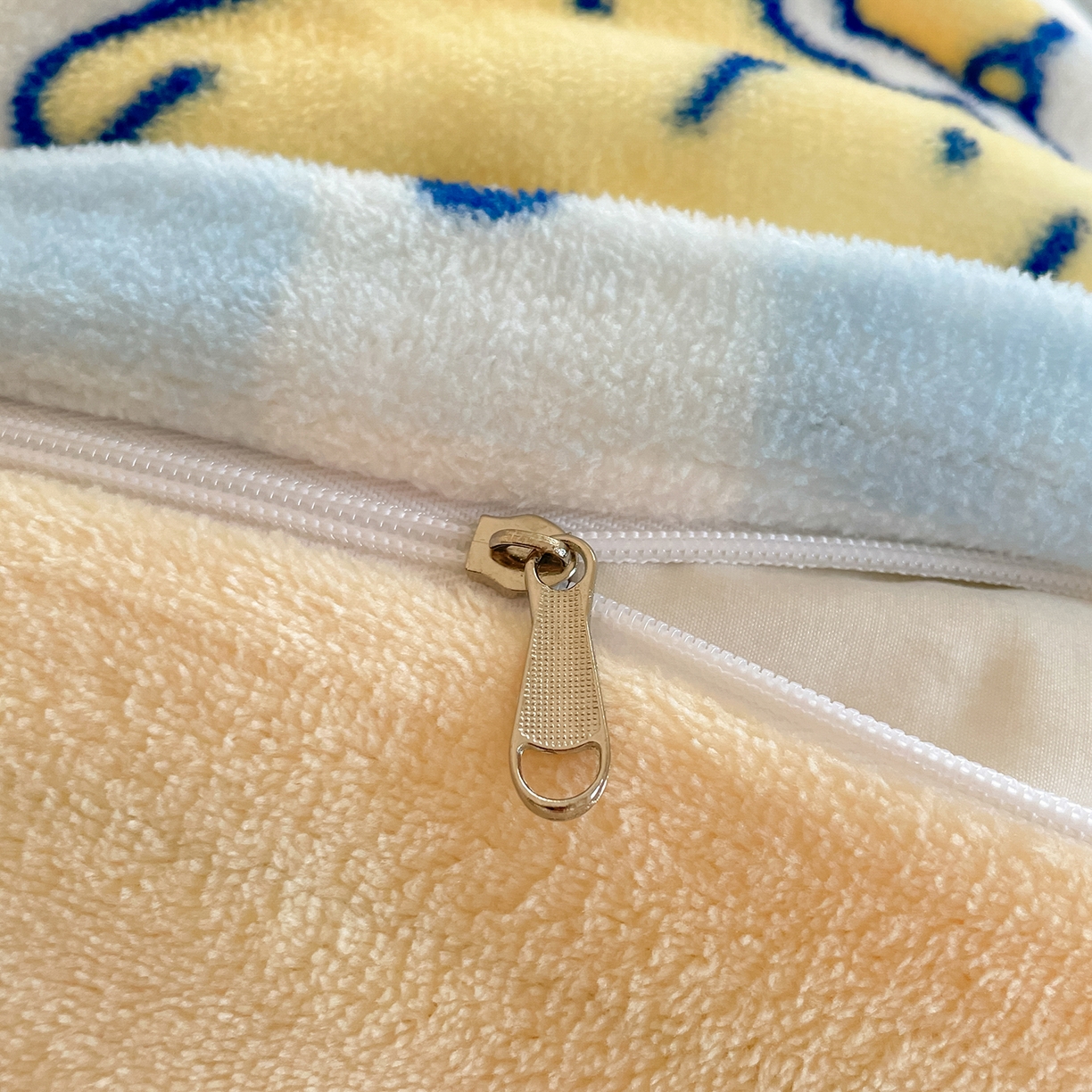 91家纺网 家纺一手货源 找家纺 桃子家居 2025新款A类正版三丽鸥授权卡通加厚高克重牛奶绒系列四件套 绒三丽鸥-清新布丁狗