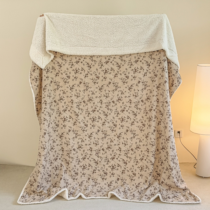 91家纺网 家纺一手货源 找家纺 布柔 2025新款原麻皱皱纱羊羔绒双层毛毯多功能盖毯午睡沙发毯子 秋序盖毯