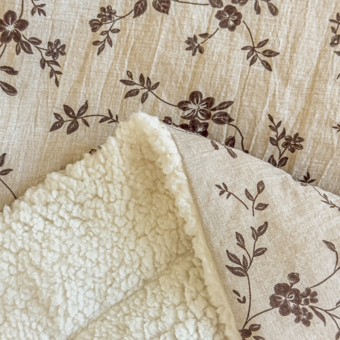 91家纺网 家纺一手货源 找家纺 布柔 2025新款原麻皱皱纱羊羔绒双层毛毯多功能盖毯午睡沙发毯子 秋序盖毯