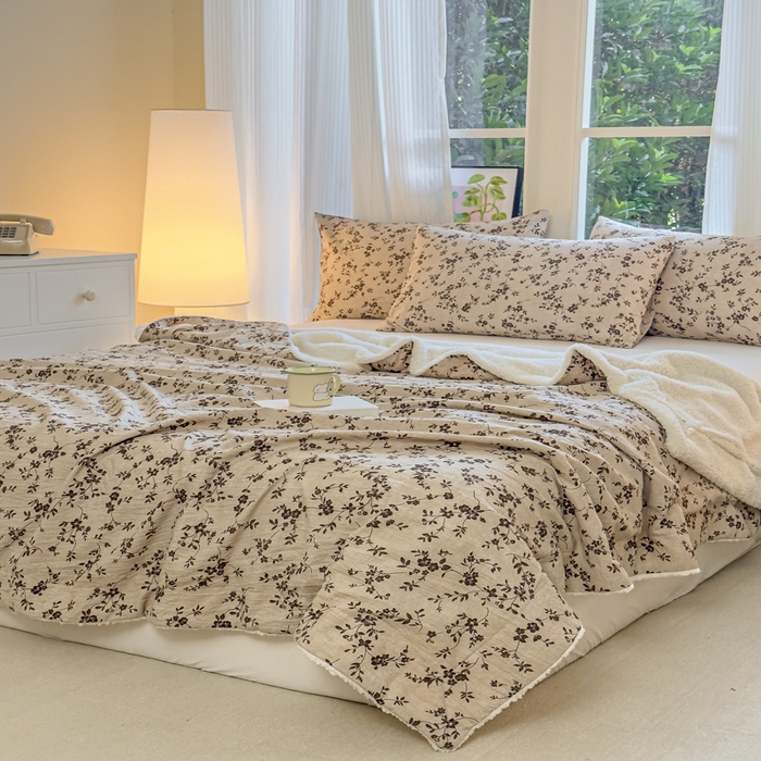 91家纺网 家纺一手货源 找家纺 布柔 2025新款原麻皱皱纱羊羔绒双层毛毯多功能盖毯午睡沙发毯子 秋序盖毯