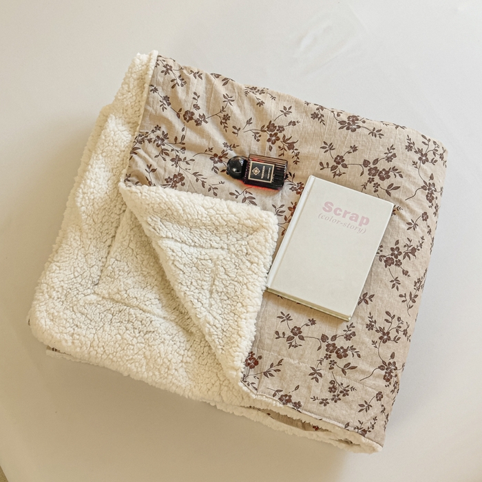 91家纺网 家纺一手货源 找家纺 布柔 2025新款原麻皱皱纱羊羔绒双层毛毯多功能盖毯午睡沙发毯子 秋序盖毯