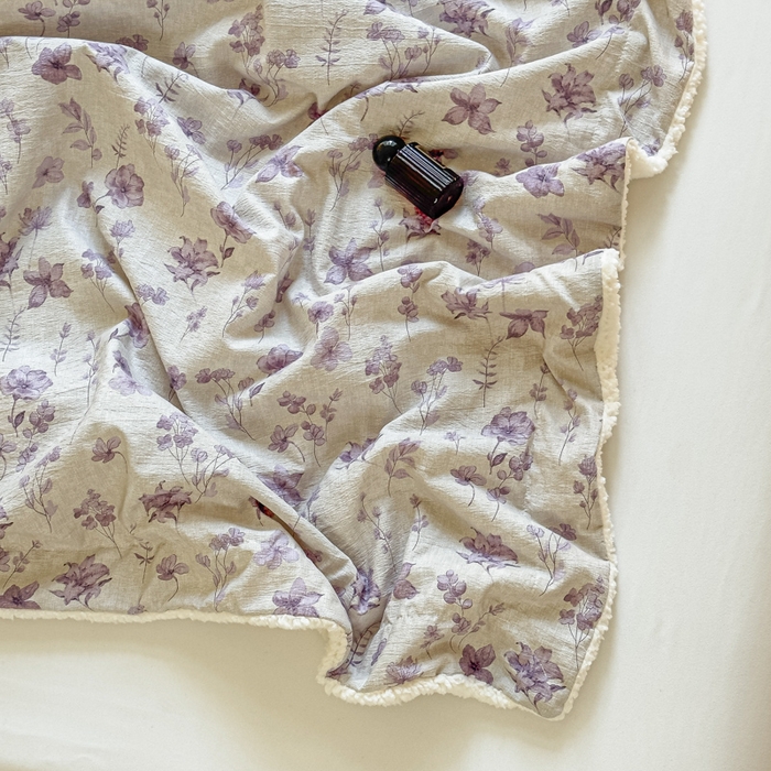 91家纺网 家纺一手货源 找家纺 布柔 2025新款原麻皱皱纱羊羔绒双层毛毯多功能盖毯午睡沙发毯子 暗香盖毯