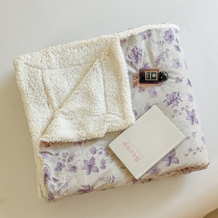 91家纺网 家纺一手货源 找家纺 布柔 2025新款原麻皱皱纱羊羔绒双层毛毯多功能盖毯午睡沙发毯子 暗香盖毯