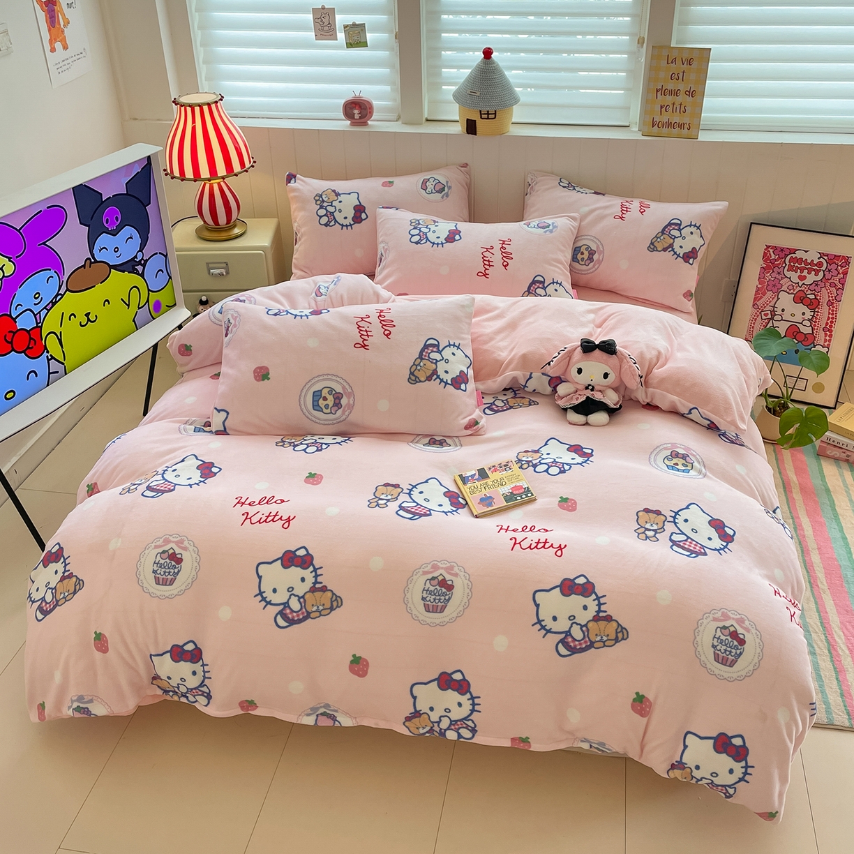 91家纺网 家纺一手货源 找家纺 桃子家居 2025新款A类正版三丽鸥授权卡通加厚高克重牛奶绒系列四件套 绒三丽鸥-甜美kitty