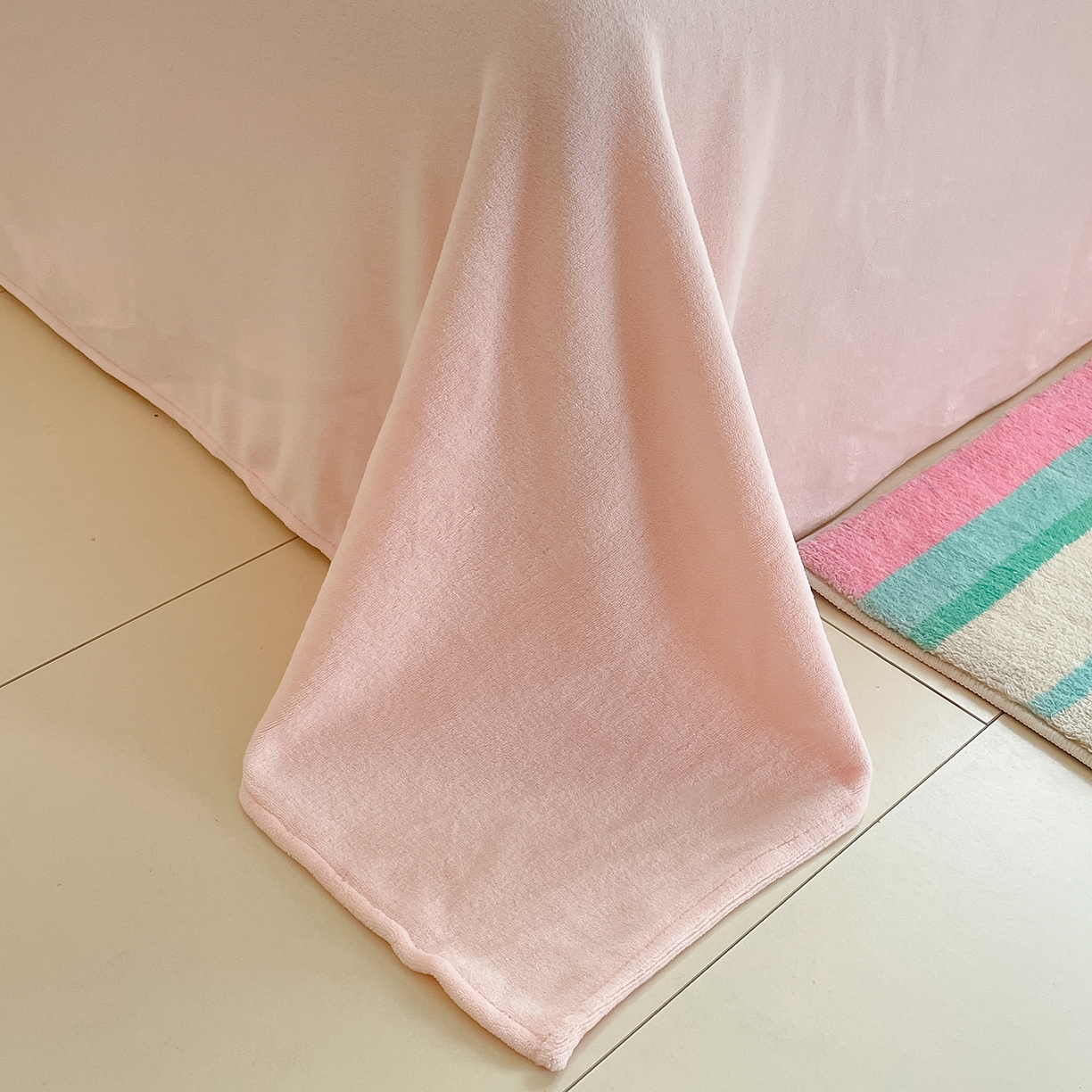 91家纺网 家纺一手货源 找家纺 桃子家居 2025新款A类正版三丽鸥授权卡通加厚高克重牛奶绒系列四件套 绒三丽鸥-甜美kitty