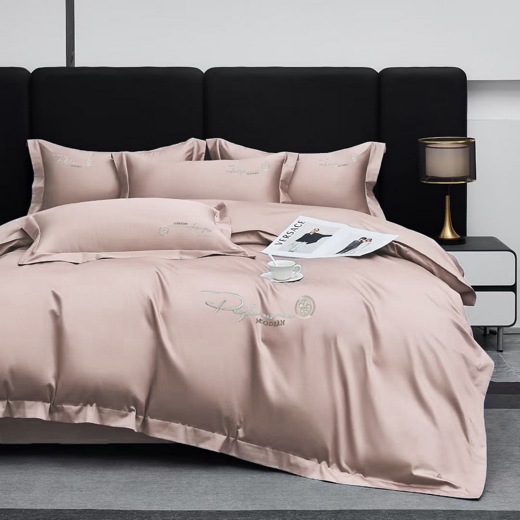 91家纺网 家纺一手货源 找家纺 玖玖爱家纺 2025新款100支新疆长绒棉四件套-巴黎之夜 巴黎之夜-浅粉