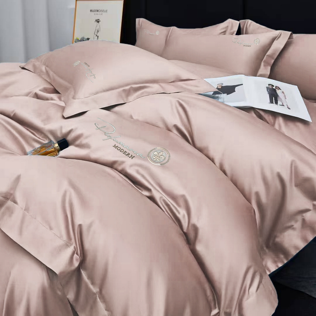 91家纺网 家纺一手货源 找家纺 玖玖爱家纺 2025新款100支新疆长绒棉四件套-巴黎之夜 巴黎之夜-浅粉