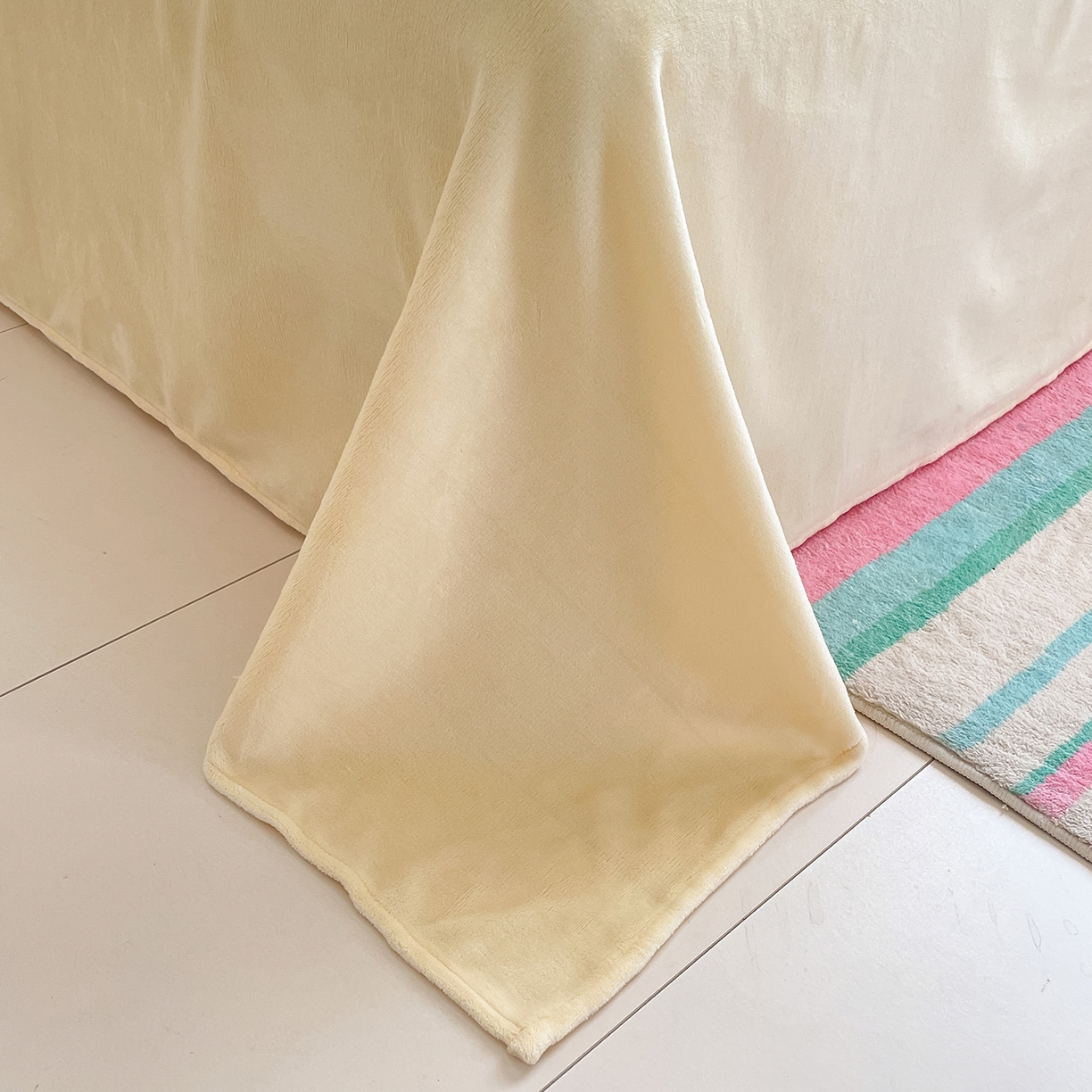 91家纺网 家纺一手货源 找家纺 桃子家居 2025新款A类正版三丽鸥授权卡通加厚高克重牛奶绒系列四件套 绒三丽鸥-星星玉桂狗