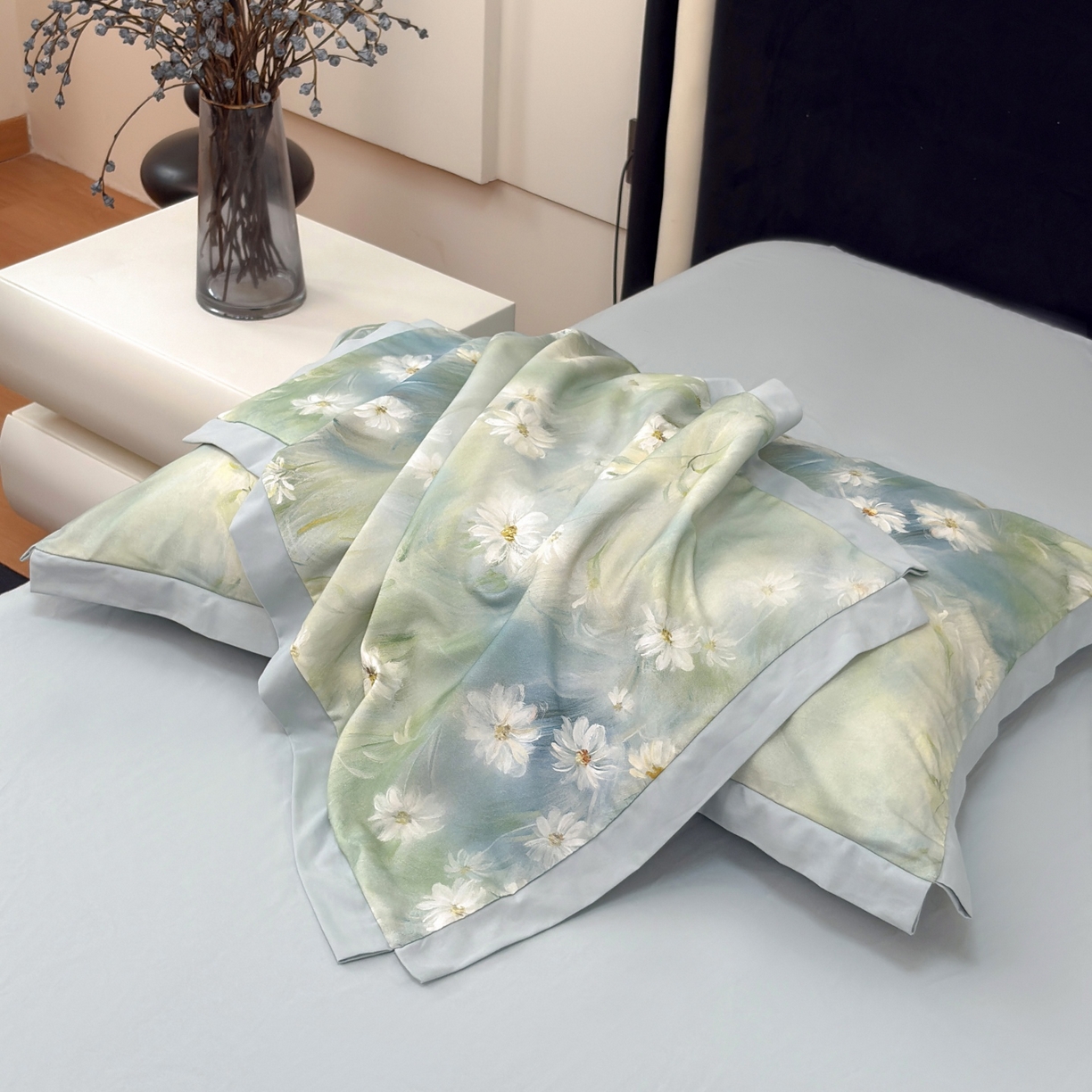 91家纺网 家纺一手货源 找家纺 未来家居 2025新款秋冬全棉加厚磨毛纯色印花缺角工艺系列高端礼盒包装四件套 繁华-绿