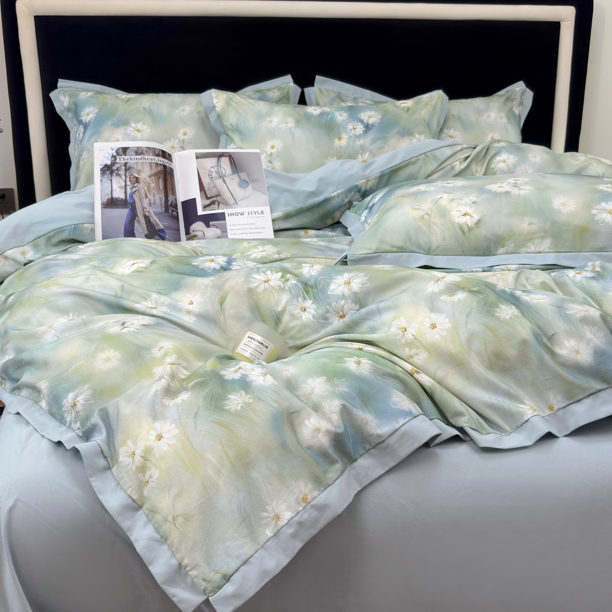 91家纺网 家纺一手货源 找家纺 未来家居 2025新款秋冬全棉加厚磨毛纯色印花缺角工艺系列高端礼盒包装四件套 繁华-绿