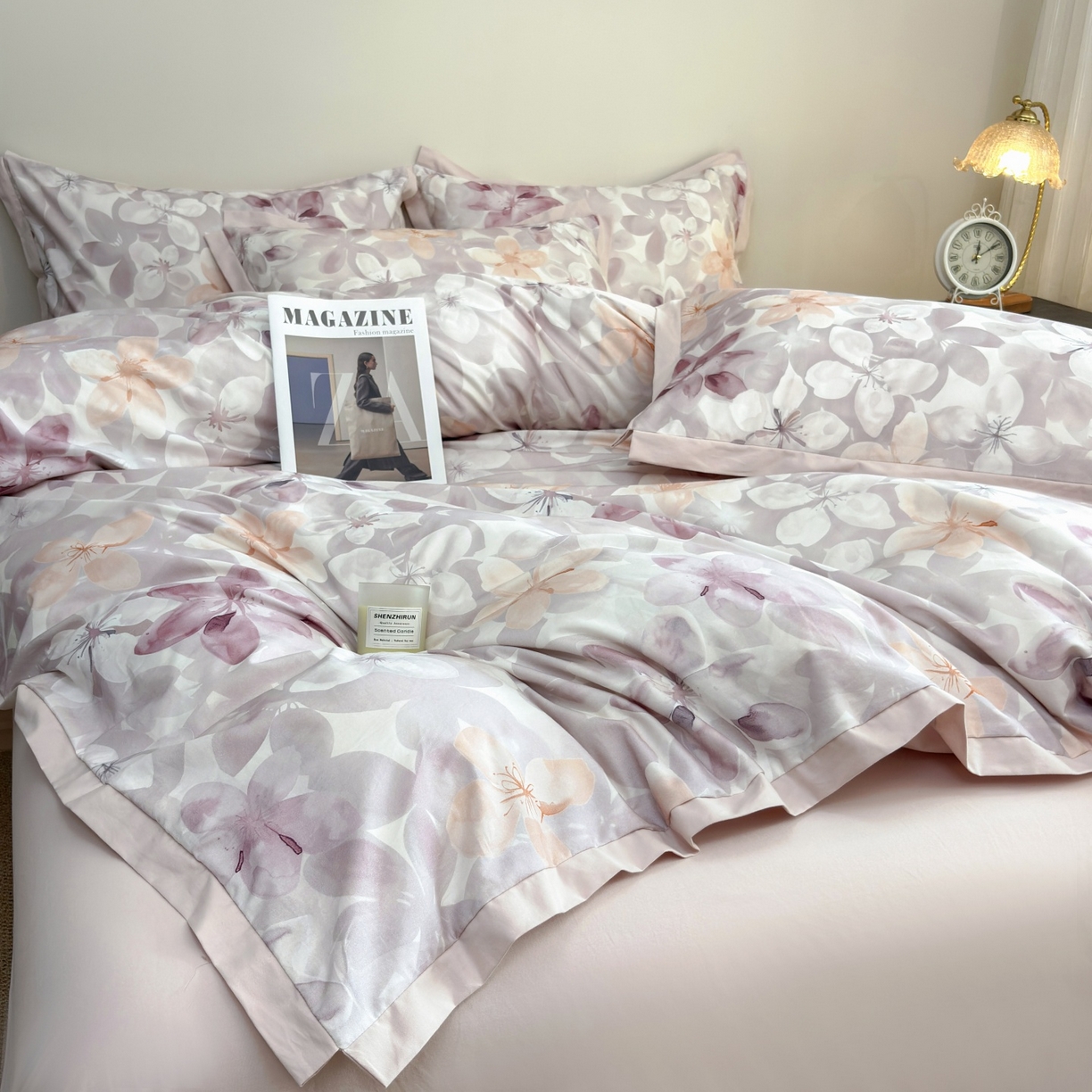 91家纺网 家纺一手货源 找家纺 未来家居 2025新款秋冬全棉加厚磨毛纯色印花缺角工艺系列高端礼盒包装四件套 碧影-粉