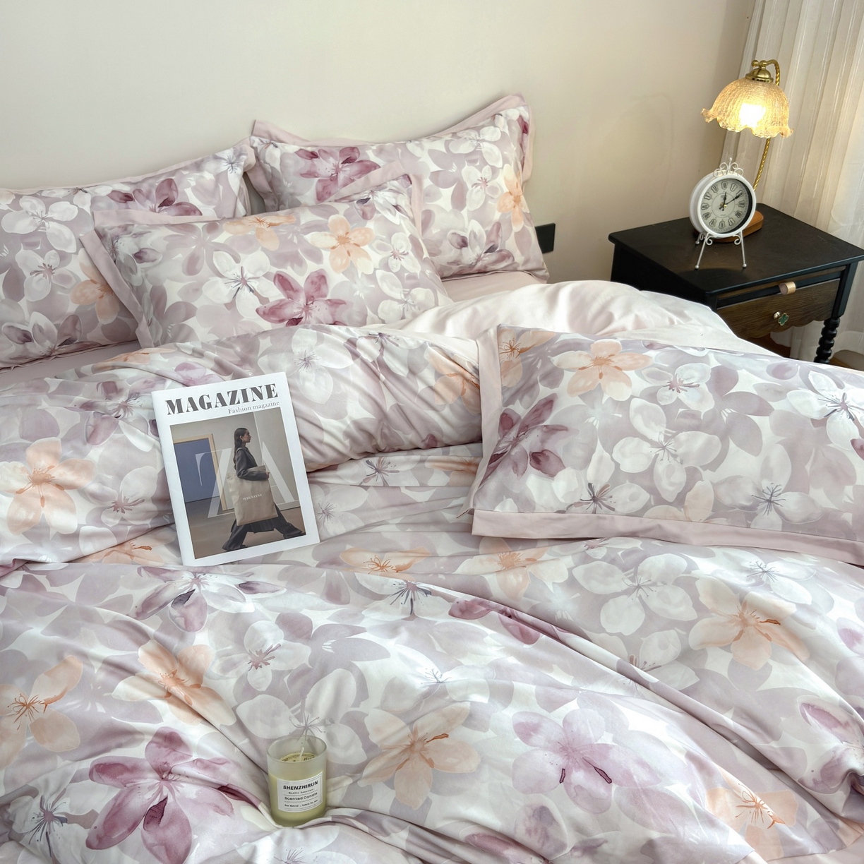 91家纺网 家纺一手货源 找家纺 未来家居 2025新款秋冬全棉加厚磨毛纯色印花缺角工艺系列高端礼盒包装四件套 碧影-粉